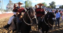 Nicolás Barros y Rufino Hernández celebraron gran triunfo en Batuco Nicolás Barros y Rufino Hernández celebraron gran triunfo en Batuco