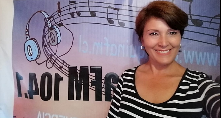 Marcela Medina comunica también sus Noticias Corraleras en Radio Chanquina FM
