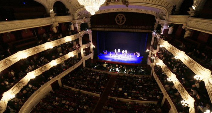 Con Gala en el Teatro Municipal, Los Huasos Quincheros celebraron 80 años de existencia
