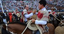 Cardemil y Castro brillaron con las mantas de Doña Dominga hasta el cuarto toro de la Final Cardemil y Castro brillaron con las mantas de Doña Dominga hasta el cuarto toro de la Final