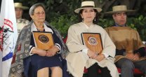 Ana Luisa Carrera y María Fuentes Bustamante fueron premiadas por sus trayectorias como artesanas
