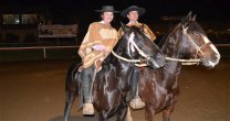 Marcela Romagnoli y su pasión por el rodeo: Me gusta trabajar los caballos y aprender mirando