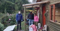 Club Pucón repartió canastas familiares a vecinos más necesitados Club Pucón repartió canastas familiares a vecinos más necesitados