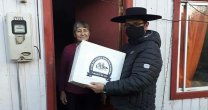 Club Florida salió en ayuda de la comunidad con la entrega de cajas de mercadería Club Florida salió en ayuda de la comunidad con la entrega de cajas de mercadería