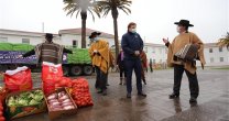 ¡Emotivo! El momento en que el alcalde Codina recibe y agradece la ayuda de ¡Emotivo! El momento en que el alcalde Codina recibe y agradece la ayuda de