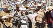 Julia Reuque Herrera y su merecido reconocimiento: Julia Reuque Herrera y su merecido reconocimiento: