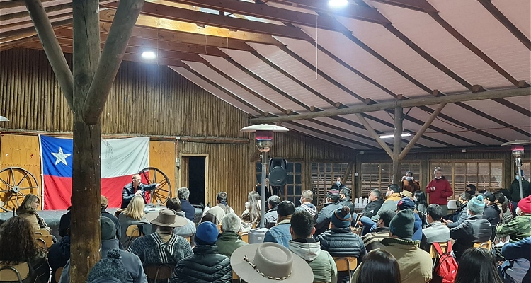 Alfredo Moreno participó en actividad organizada por Municipalidad de Lo Barnechea sobre la Nueva Constitución