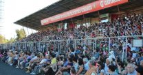 Palmas de Peñaflor se presentó con gran exito en el Estadio Municipal de Linares