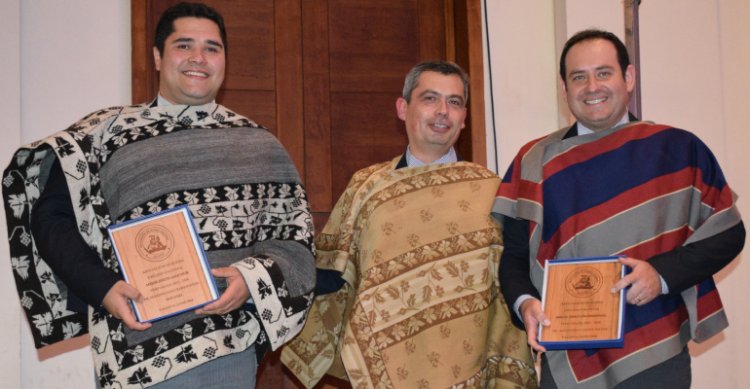 Asociación Valdivia premió a Alejandro Loaiza y Maximiliano Barrientos como mejores jinetes