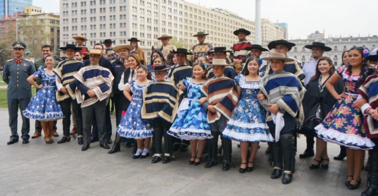 Federación del Rodeo Chileno fue protagonista en Esquinazo frente a La Moneda