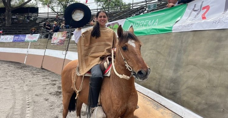 Pilar Estrada y José Manuel Cortés ganaron la Rienda en el Nacional Escolar