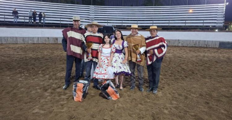 La Espuelita ganó emocionante Rodeo del Club Cordillera de La Florida