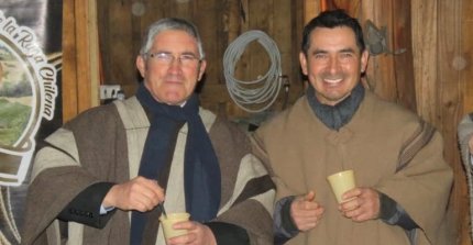 Asociación Itata aprovechó el día de lluvia con provechosas charlas y mucha convivencia