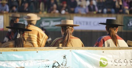 Encuentro inédito reunirá a 100 mujeres del mundo de las tradiciones chilenas