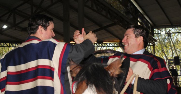 Gonzalo Vial Lira celebró la completada de Orégano y Maitén: 