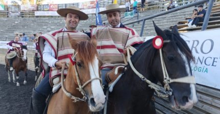 Quera y Navarro celebraron en el rodeo del Club Lontué y quedaron a la puerta de completar