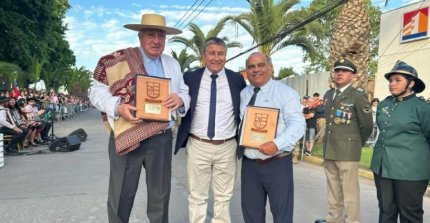 Regalado Bustamante fue nombrado Hijo Ilustre de Teno