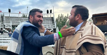 La "armada chilota" se lució en la Primera Libre B de Los Angeles