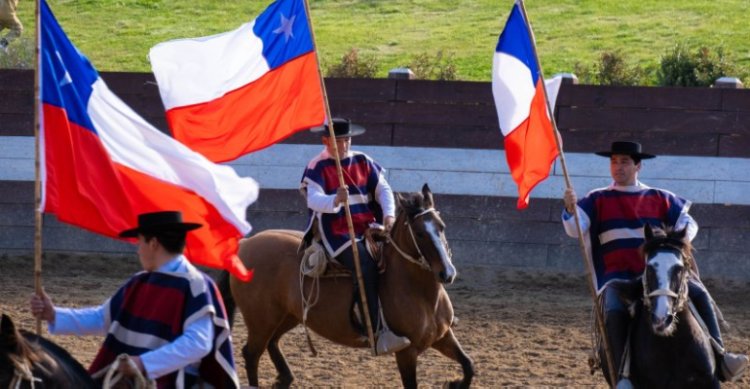 Escuadra Ecuestre Palmas de Peñaflor se presentará en la Expo Pehuenche de San Clemente