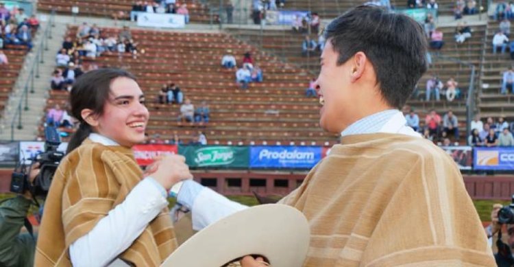 Florencia Figueroa hizo historia en la Monumental y ganó el Escolar junto a Luis Allendes