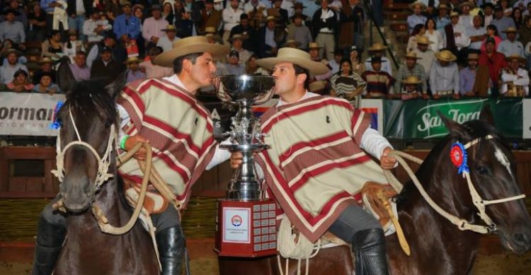 ¡Campeones de Chile! Pablo Pino y Martín Durán llevaron a Risco Liso a lo más alto en Rancagua