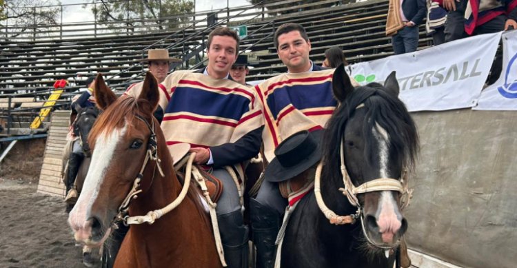 Pacheco y Ramírez celebraron su amistad con un triunfo en la Primera Libre del Universitario