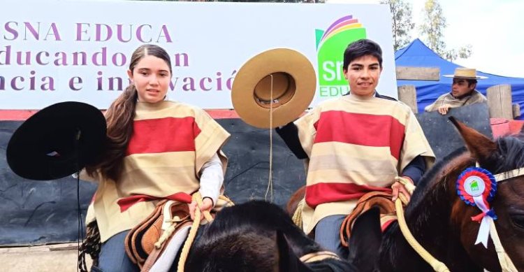Bernardo Salas y Antonella Ponce celebraron en casa en el Rodeo de SNA Educa