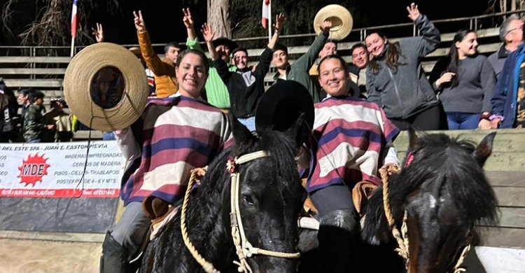 Josefina Easton y Josefina Lepez por su título nacional: Logramos lo que todas queremos