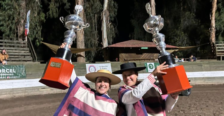 Josefina Easton y Josefina Lepez lograron un emotivo triunfo en el Nacional Femenino
