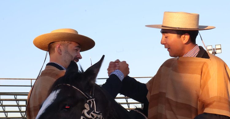 Fernández y Palacios obtuvieron buenos dividendos en rodeo del Club Los Castaños de Santa Ana.